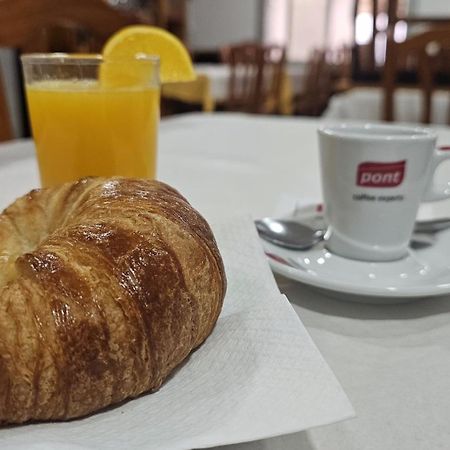 Hostal Los Manos Blanes Εξωτερικό φωτογραφία