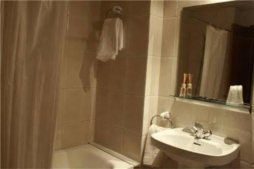 Hostal Los Manos Blanes Εξωτερικό φωτογραφία